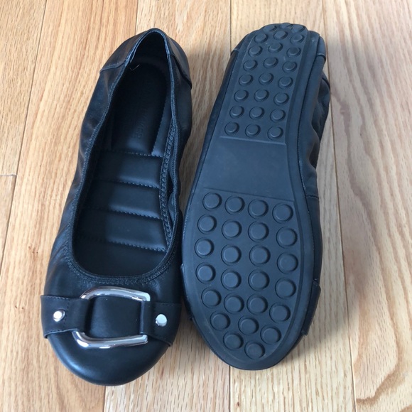 Black Ballet Flats - Adam Tucker Me Too - Picture 2 of 2